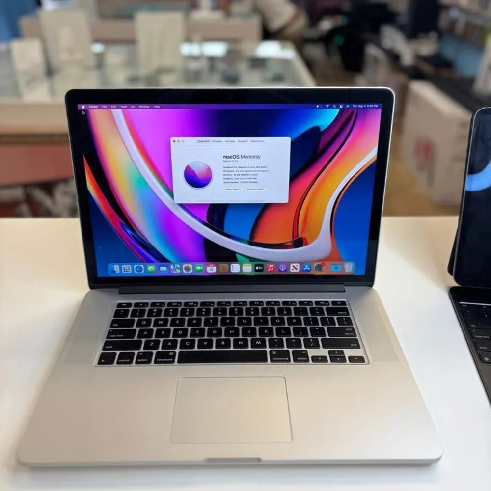 Used Apple MacBook Pro - Sleek Silver Design 500GB